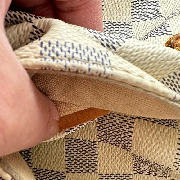 Louis Vuitton Damier Azur totally MM tote bag - Picture 14 of 14